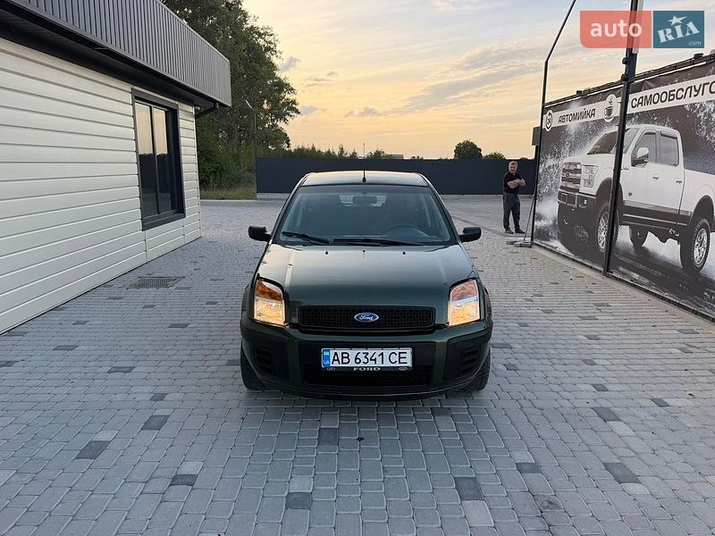 Хетчбек Ford Fusion 2006 в Вінниці