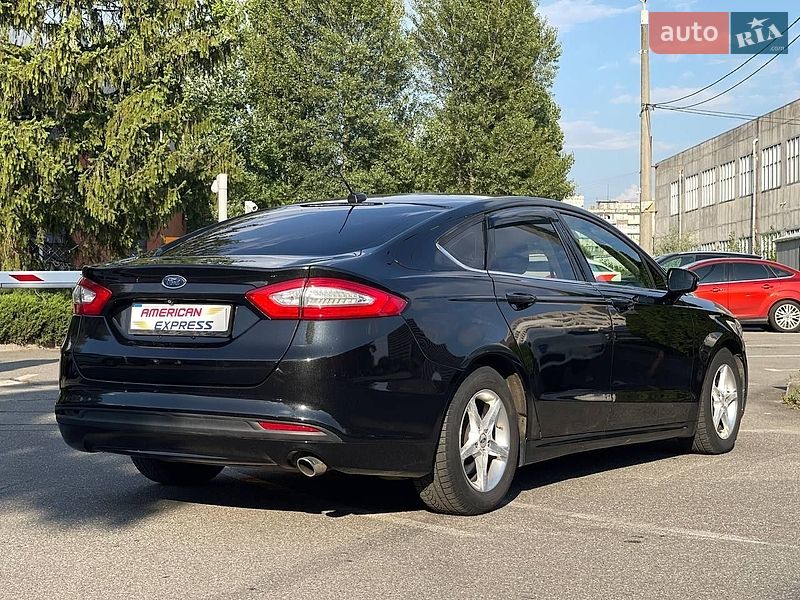 Седан Ford Fusion 2014 в Киеве
