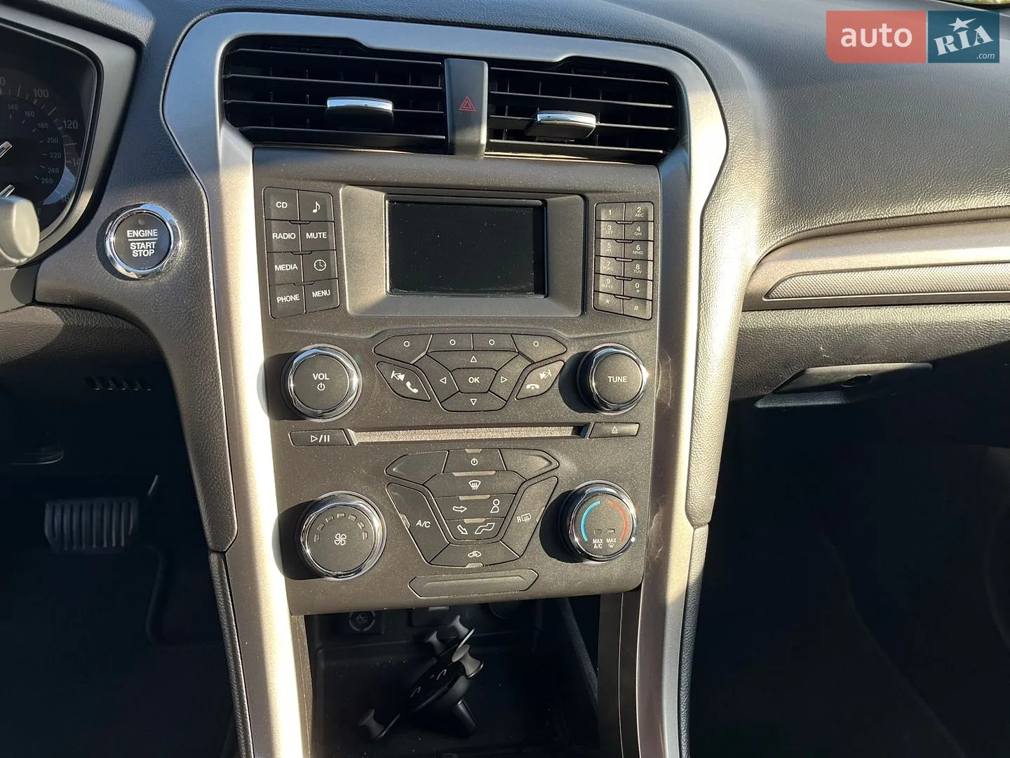 2018 Ford Fusion - мініатюра 17