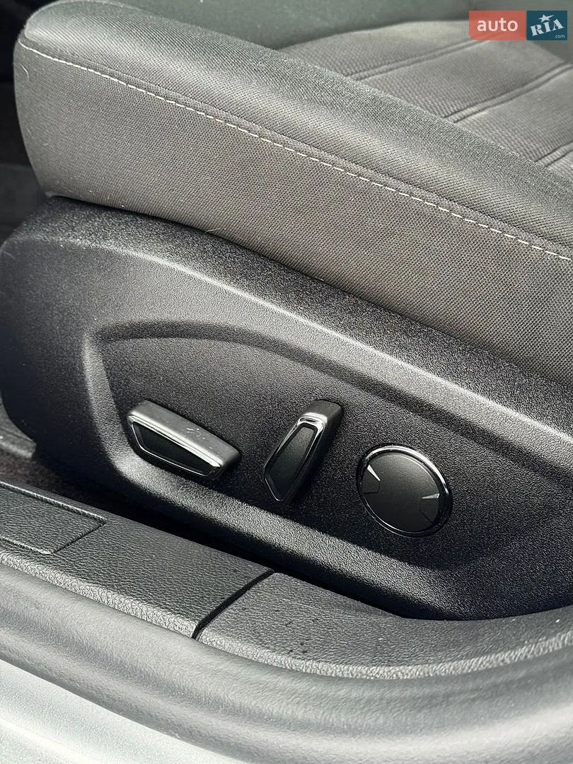 2020 Ford Fusion - мініатюра 11
