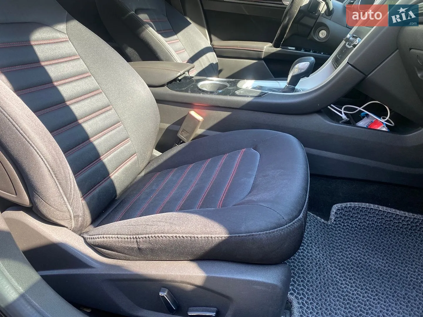 2013 Ford Fusion - мініатюра 11