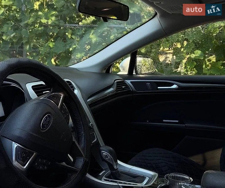 Ford Fusion 2016