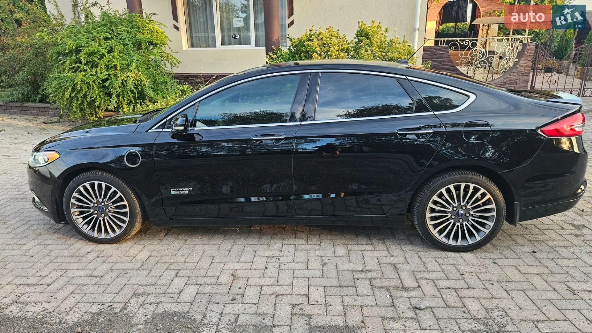 2016 Ford Fusion - мініатюра 5