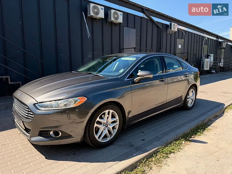Ford Fusion 2015