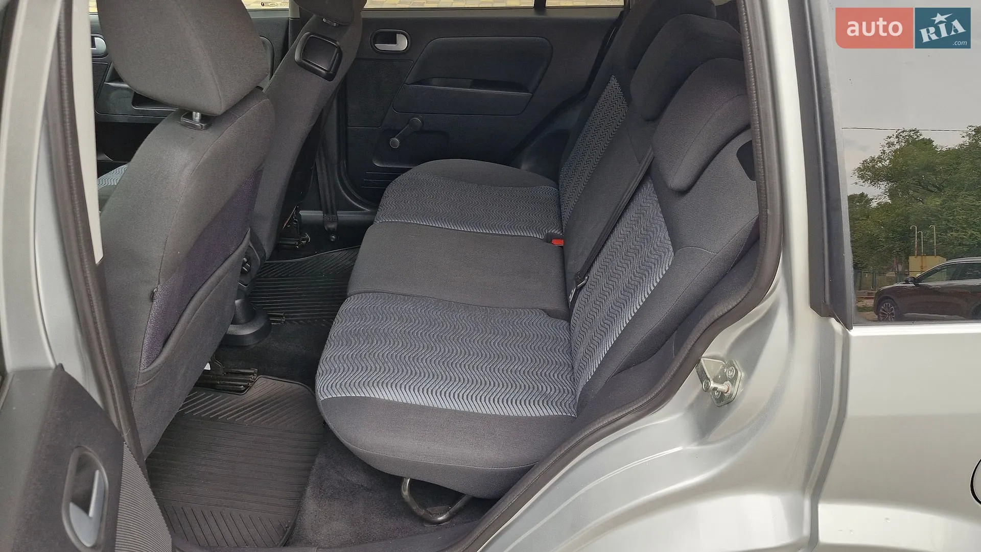 2011 Ford Fusion - мініатюра 46