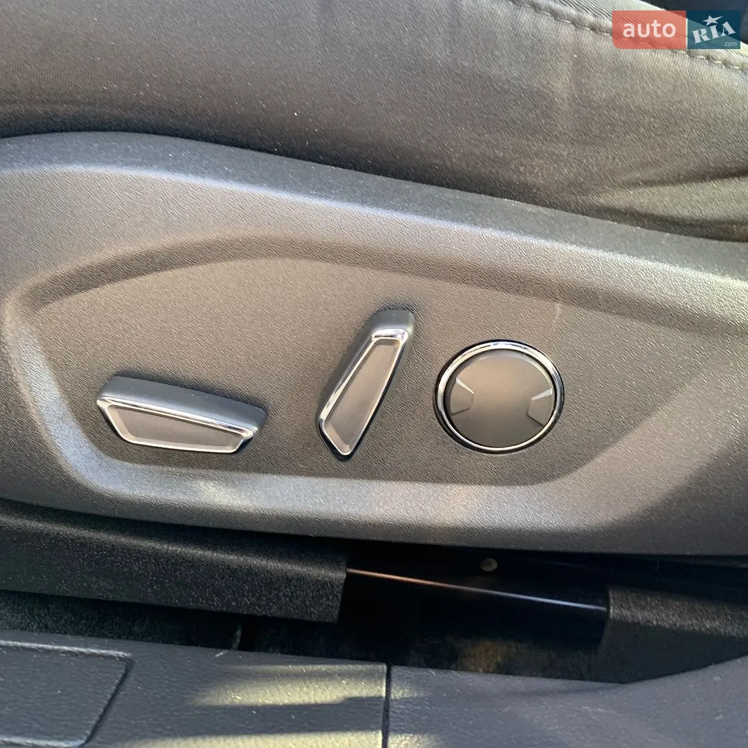 2015 Ford Fusion - мініатюра 27