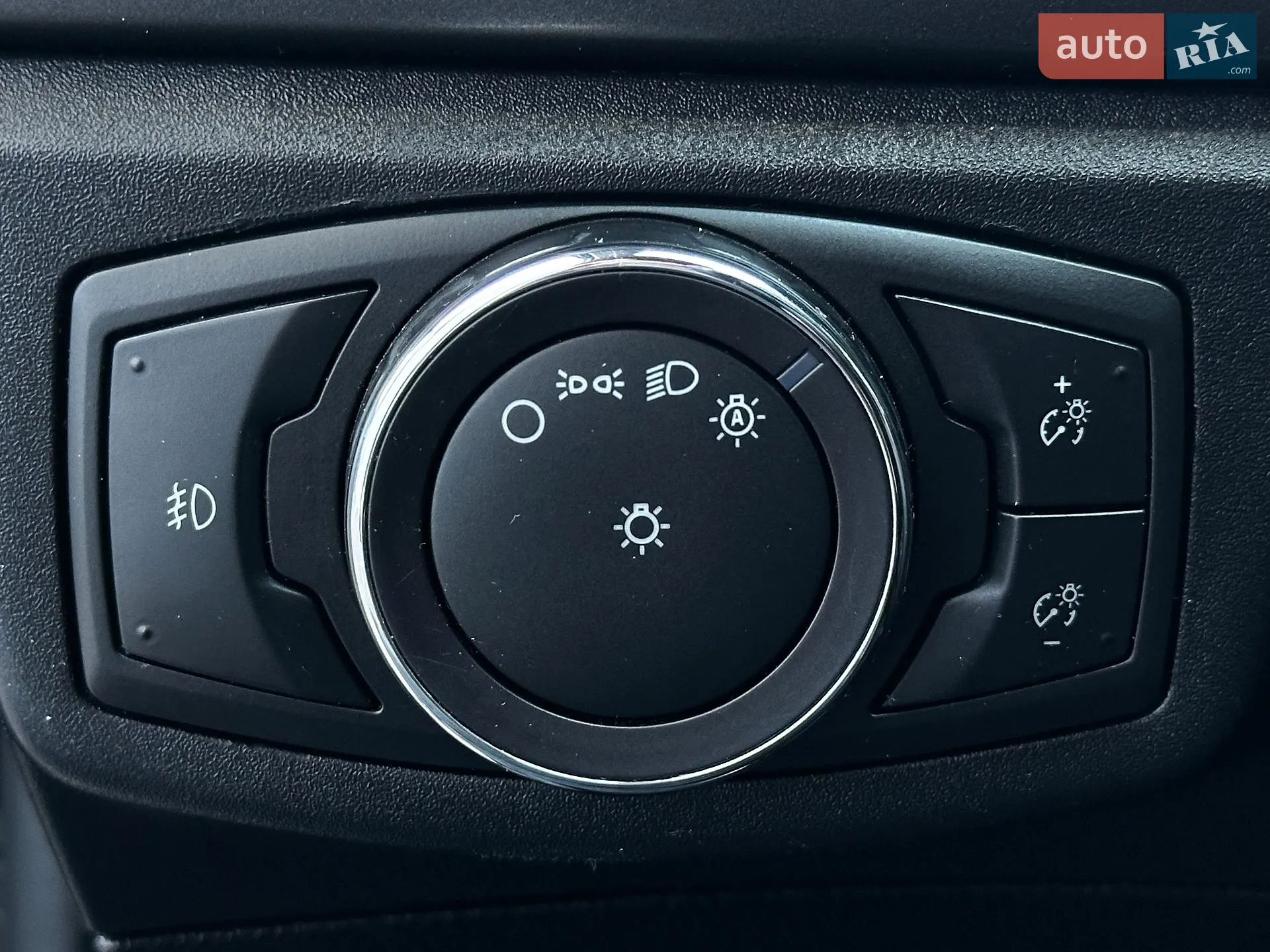 2016 Ford Fusion - мініатюра 34