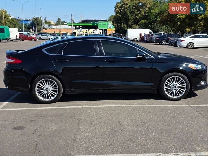Седан Ford Fusion 2015 в Одесі