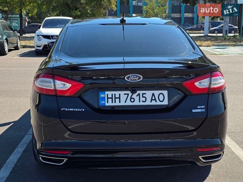 Седан Ford Fusion 2015 в Одесі