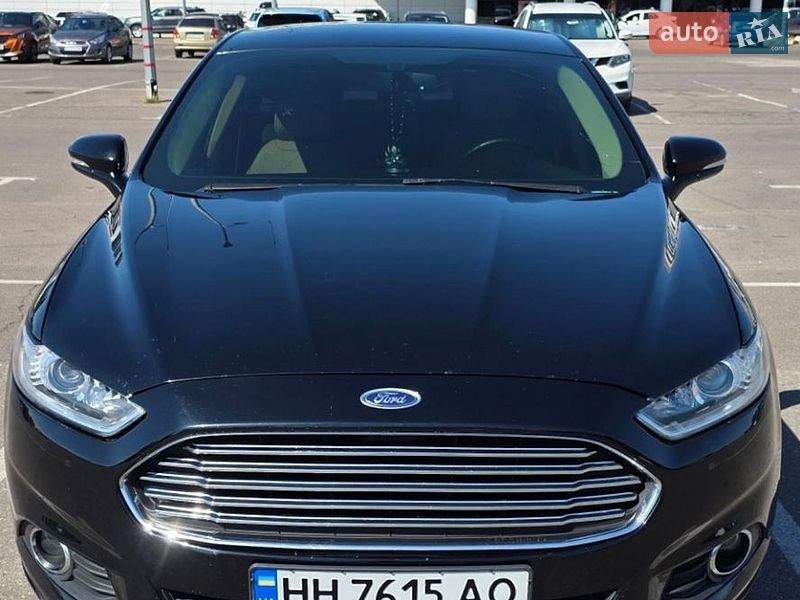 Седан Ford Fusion 2015 в Одесі