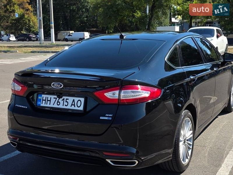 Седан Ford Fusion 2015 в Одесі