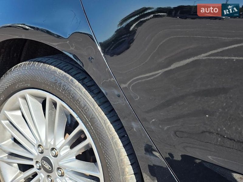 Седан Ford Fusion 2015 в Одесі