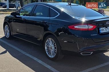 Седан Ford Fusion 2015 в Одесі