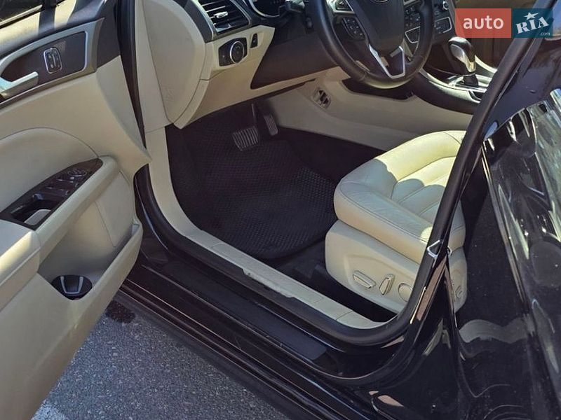 Седан Ford Fusion 2015 в Одесі