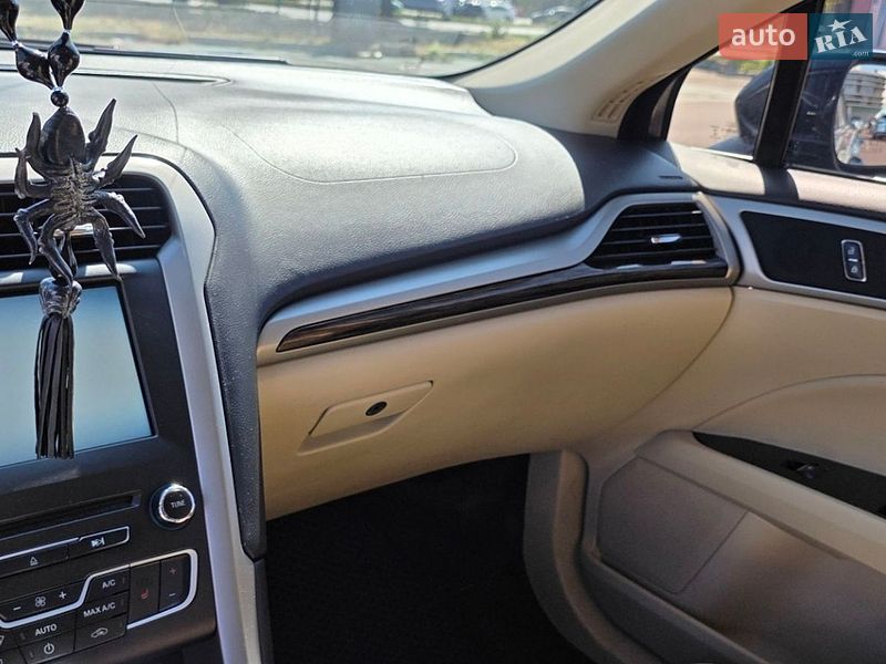 Седан Ford Fusion 2015 в Одесі