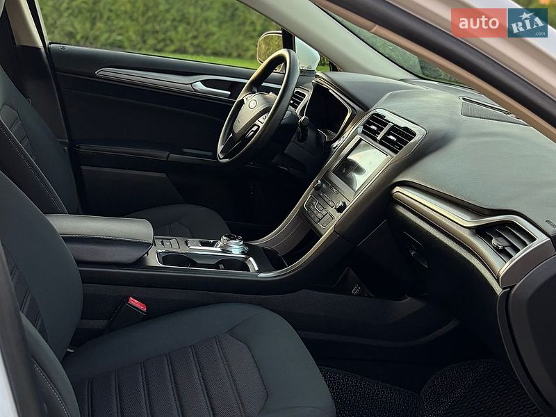 Седан Ford Fusion 2019 в Вінниці