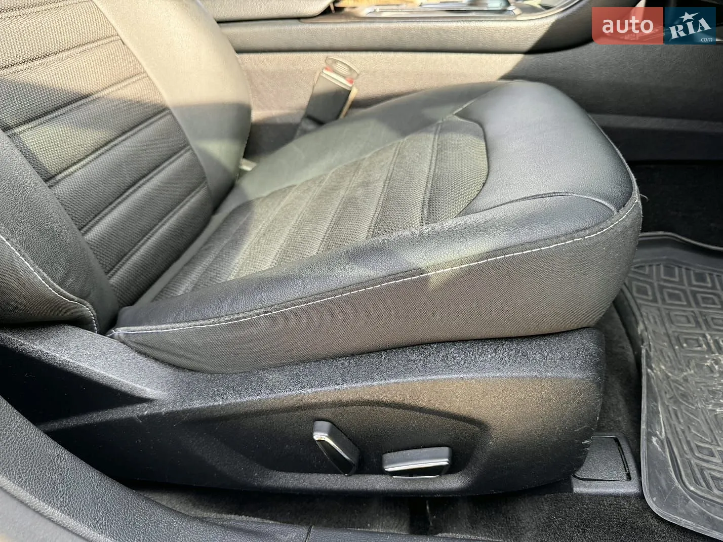 2017 Ford Fusion - мініатюра 22