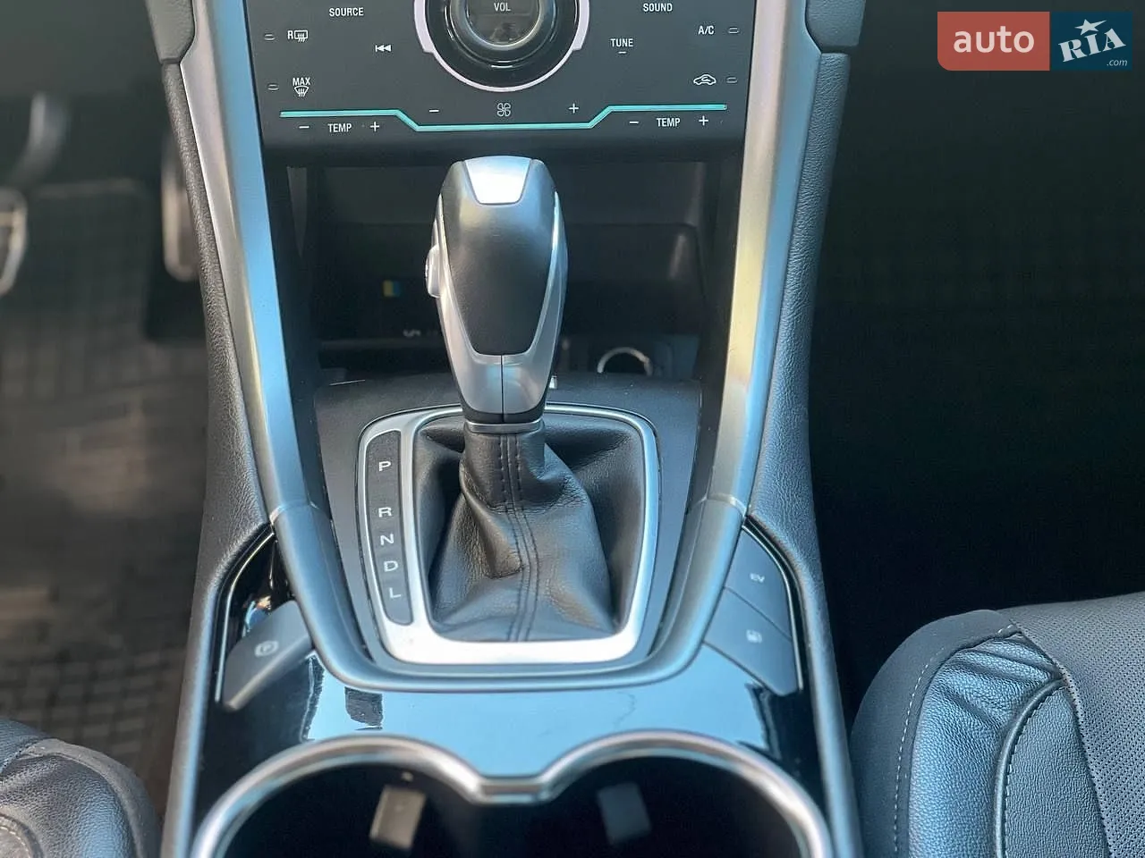2014 Ford Fusion - мініатюра 24