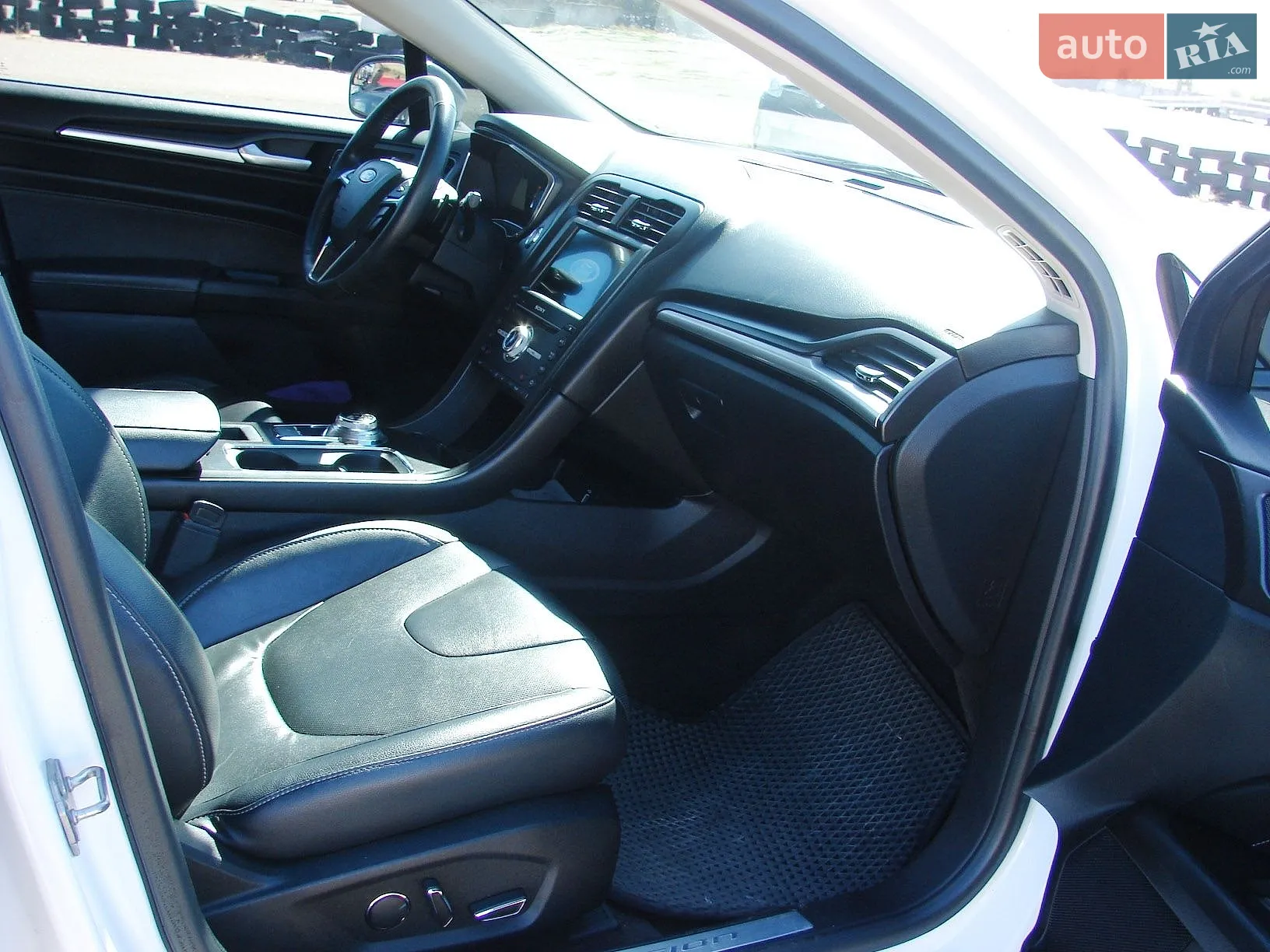 2017 Ford Fusion - мініатюра 24