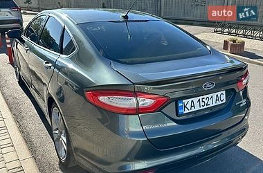 Седан Ford Fusion 2015 в Киеве