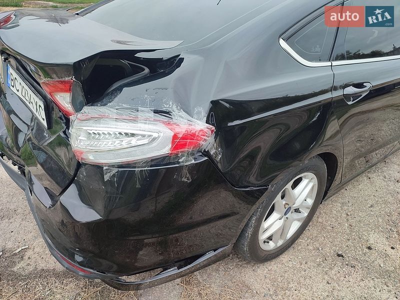 Седан Ford Fusion 2013 в Ровно