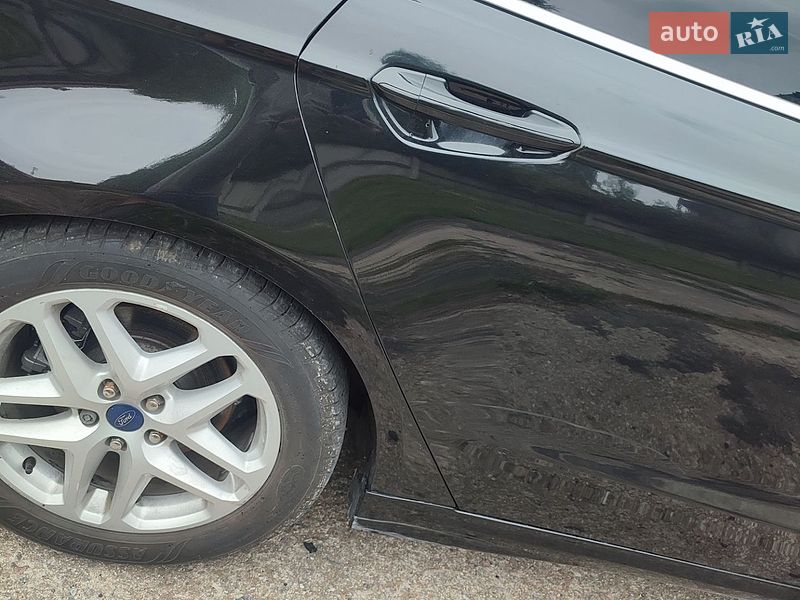Седан Ford Fusion 2013 в Ровно