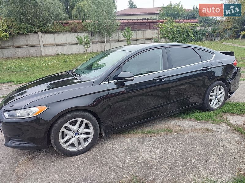 Седан Ford Fusion 2013 в Ровно