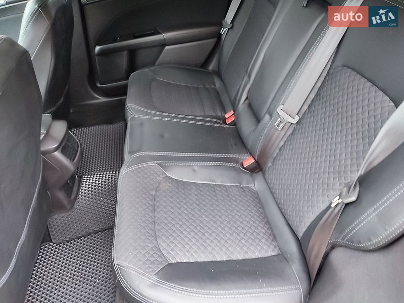 Седан Ford Fusion 2013 в Ровно