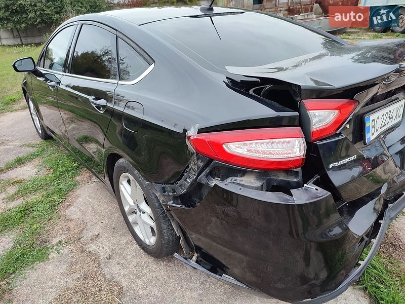 Седан Ford Fusion 2013 в Ровно