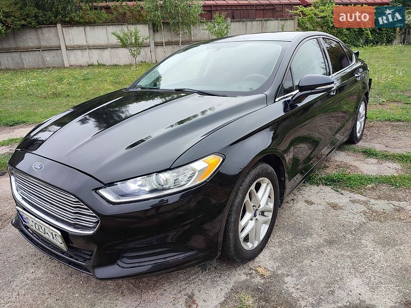 Седан Ford Fusion 2013 в Ровно