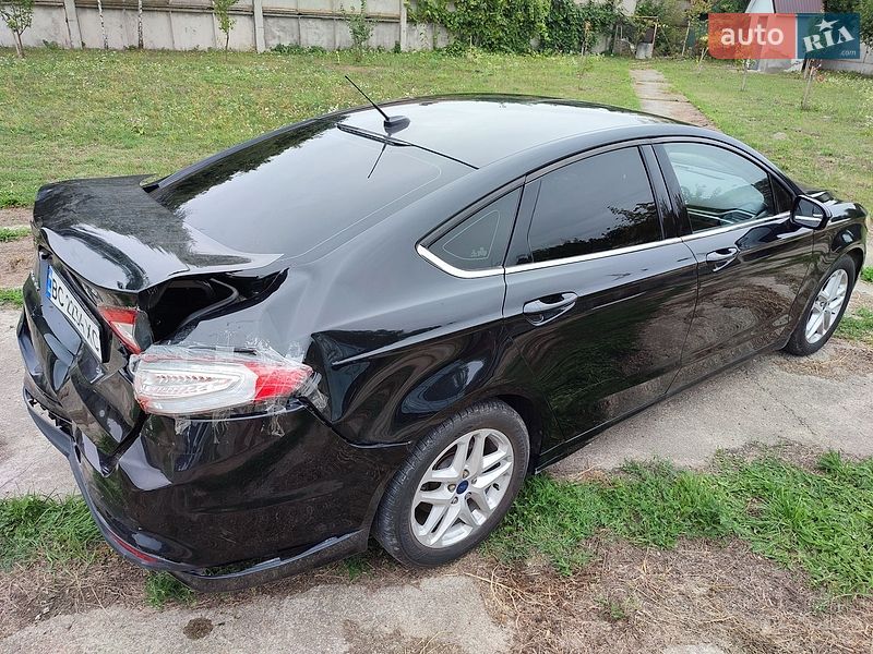 Седан Ford Fusion 2013 в Ровно