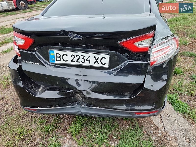 Седан Ford Fusion 2013 в Ровно