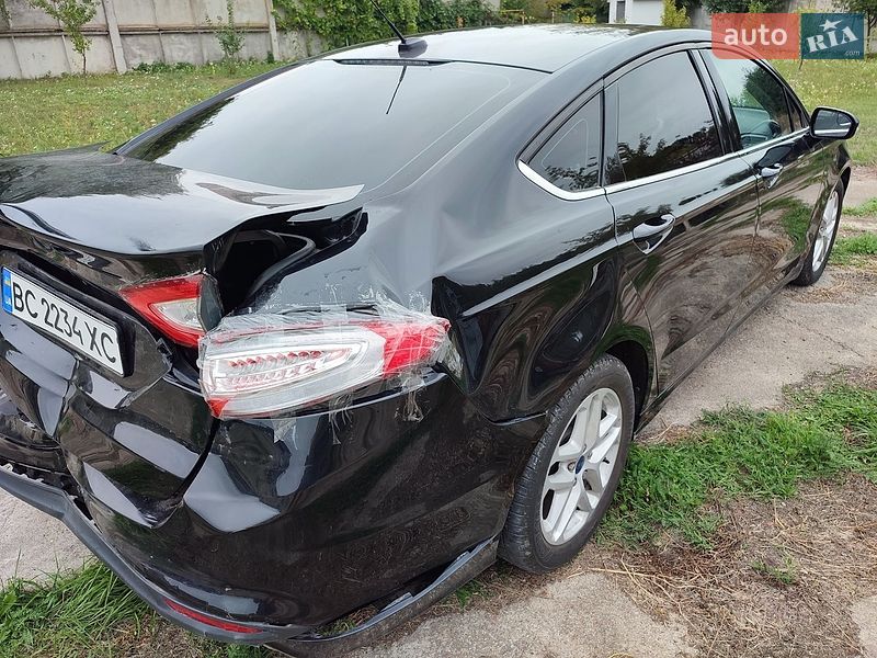 Седан Ford Fusion 2013 в Ровно