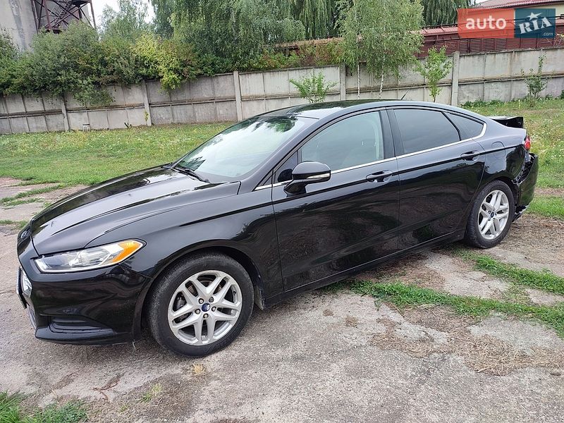 Седан Ford Fusion 2013 в Ровно