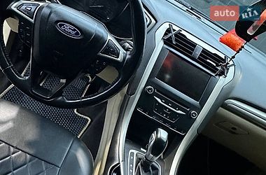 Седан Ford Fusion 2012 в Буську