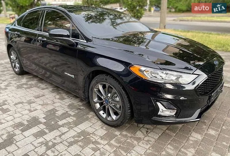 Ford Fusion 2019