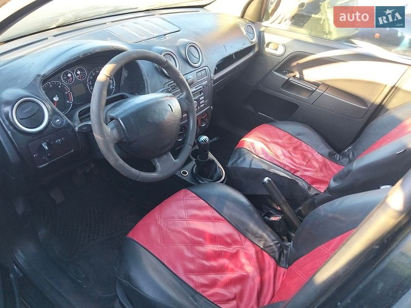 Хэтчбек Ford Fusion 2005 в Киеве
