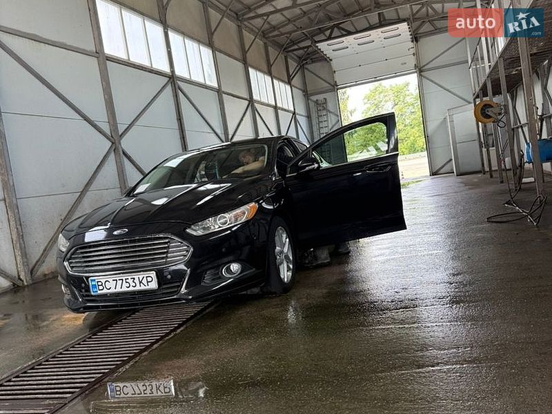 Ford Fusion 2016