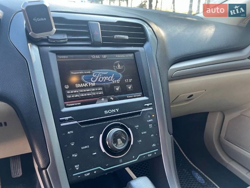 Седан Ford Fusion 2016 в Дніпрі