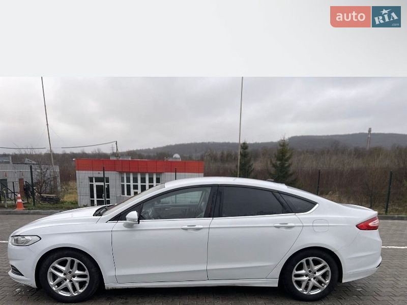 Седан Ford Fusion 2016 в Дніпрі