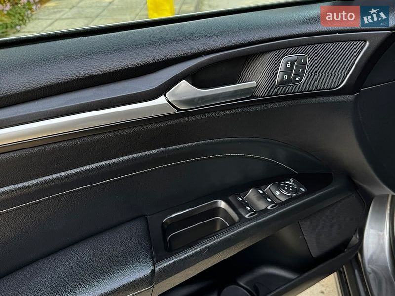 Седан Ford Fusion 2018 в Одессе