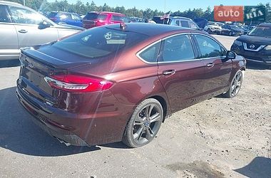 Седан Ford Fusion 2017 в Львові