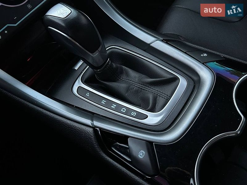 Седан Ford Fusion 2014 в Києві