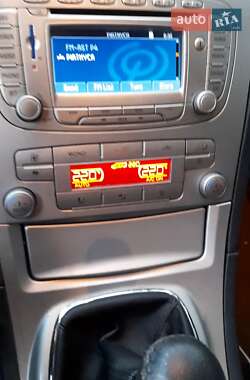 Минивэн Ford Galaxy 2008 в Черновцах