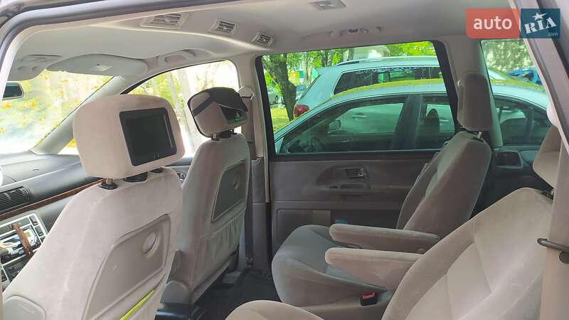 Минивэн Ford Galaxy 2004 в Петропавловской Борщаговке