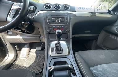 Минивэн Ford Galaxy 2013 в 