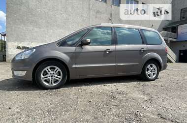Минивэн Ford Galaxy 2013 в 