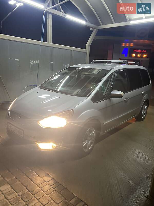 Минивэн Ford Galaxy 2007 в Сарнах