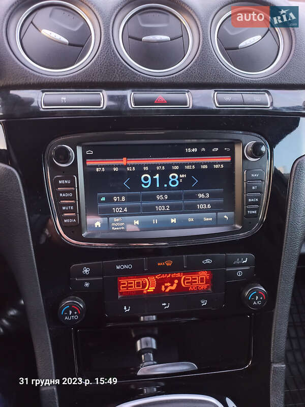 Мінівен Ford Galaxy 2010 в Чернівцях