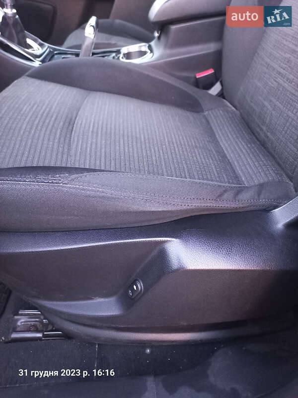 Мінівен Ford Galaxy 2010 в Чернівцях